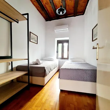 Apartment Cosmos Old Town *