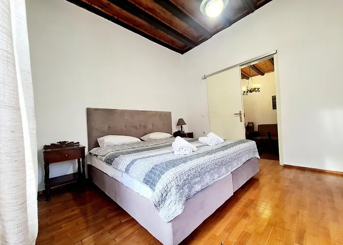 Cosmos Old Town Apartmán